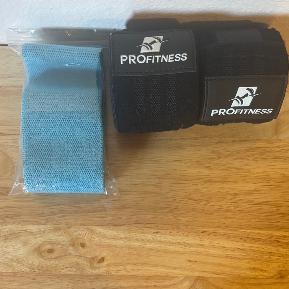 Profitness Wrist Wraps & Resistance Band
